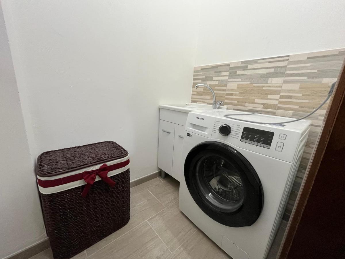 Flerico Apartment Noto Exterior photo